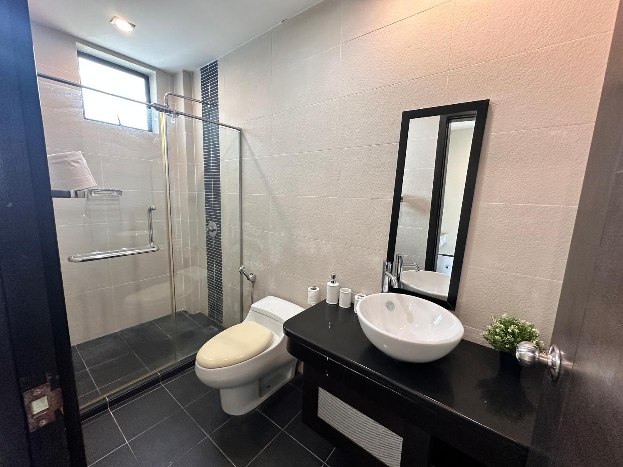 Aa Residen Luxury Condo Homestay 18Mins Walk Tanjung Aru Beach & Golf Course, Not Beach Side Resort Kota Kinabalu Exteriér fotografie